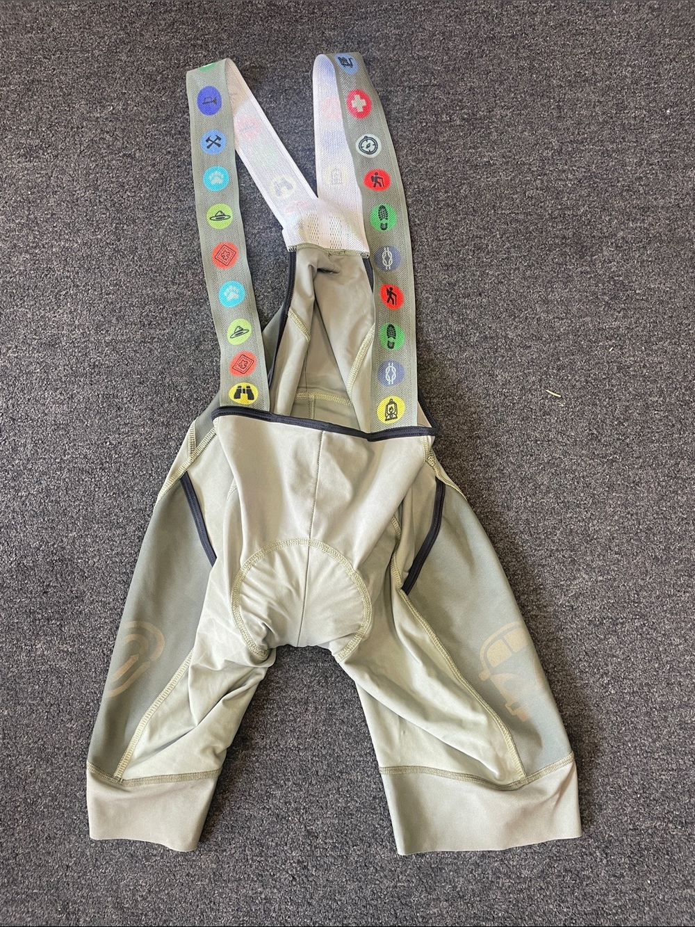 Ostroy Olive Cycling Cargo Bib Shorts with Icon Strap Detail Large